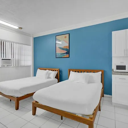Private Hallandale Beach Studio Wbath Walking Distance To The Beach Pool Free Parking